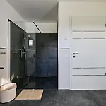 Abbey View Apartment